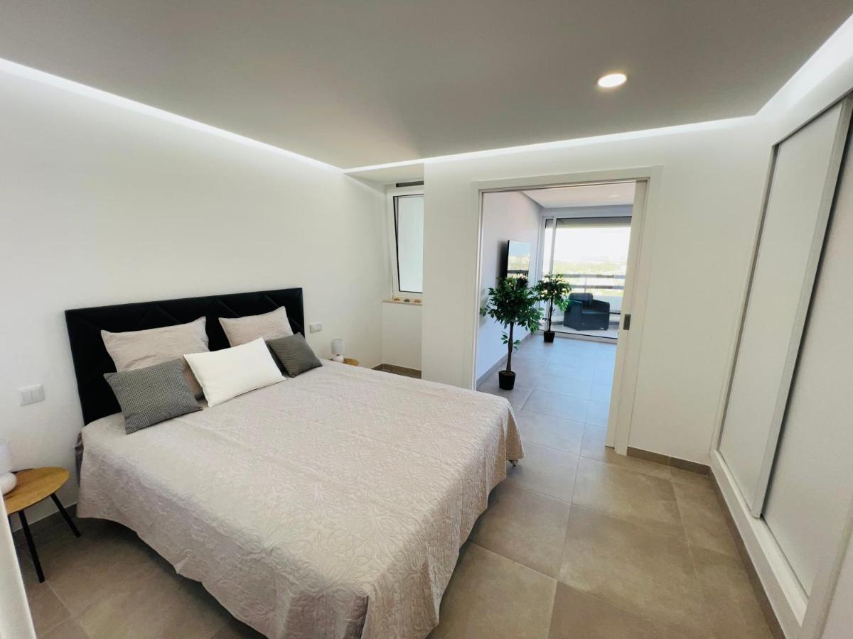 Top Ocean View Apartment - Amazing Sunset - Modern Style - Pool & 200M To Beach Portimao Exterior photo