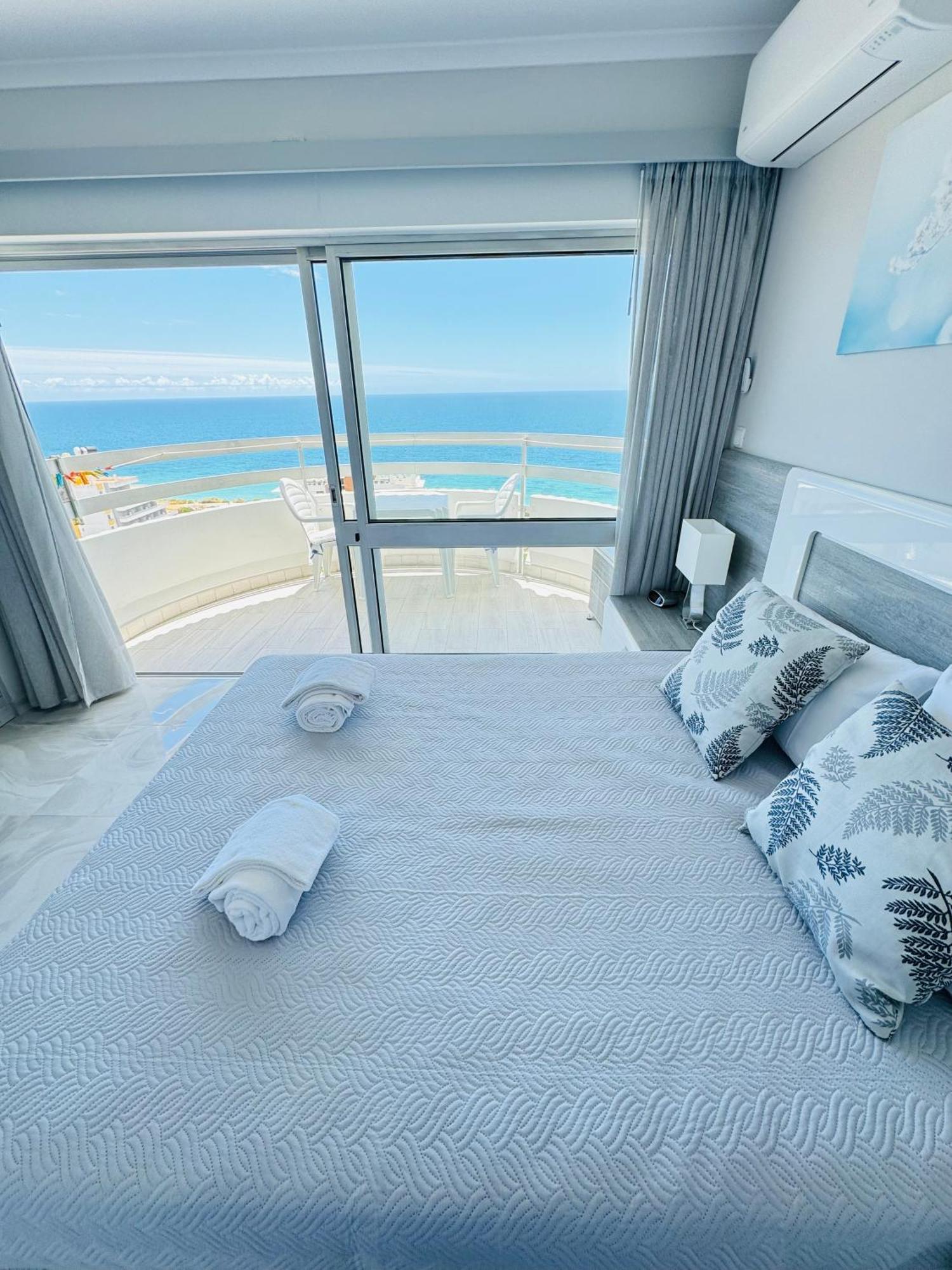 Top Ocean View Apartment - Amazing Sunset - Modern Style - Pool & 200M To Beach Portimao Exterior photo